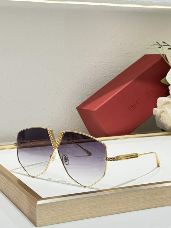 Picture of Valentino Sunglasses _SKUfw76146055fw